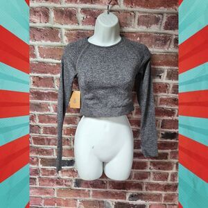 Max & Allie Long Sleeve Cropped Workout Top | Women’s Medium